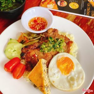 Cơm Sườn Chả Trứng